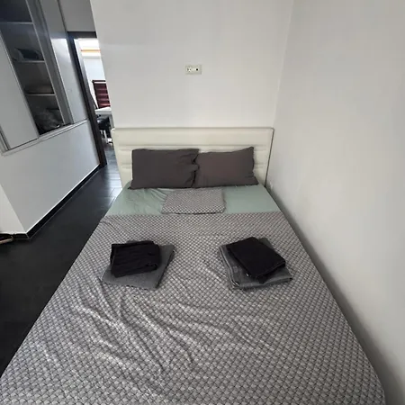 Urban Bay Апартаменти *